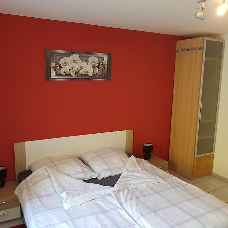 Zimmerappartement "Rose" - Ferienwohnungen Wagner & Gaul Daleiden Bagian luar foto
