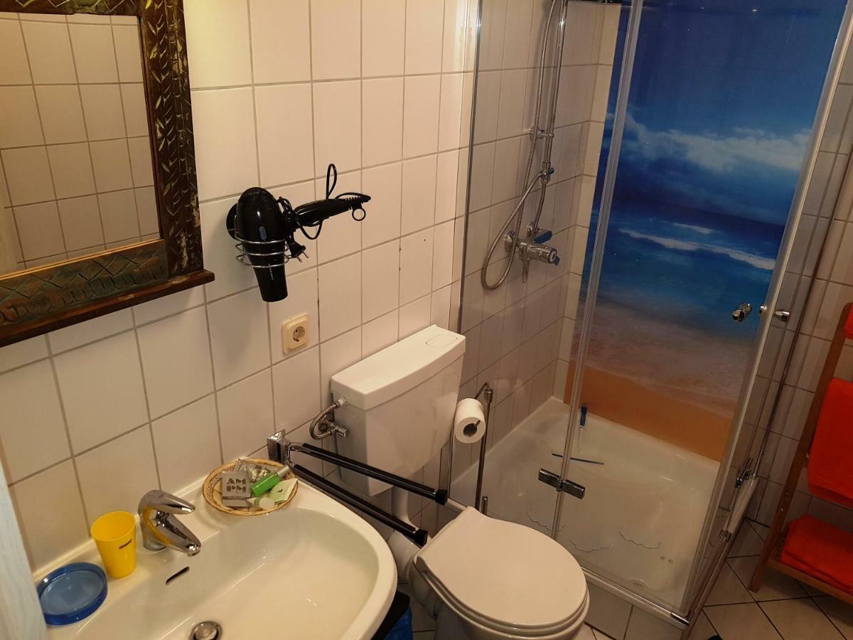 Zimmerappartement "Rose" - Ferienwohnungen Wagner & Gaul Daleiden Bagian luar foto